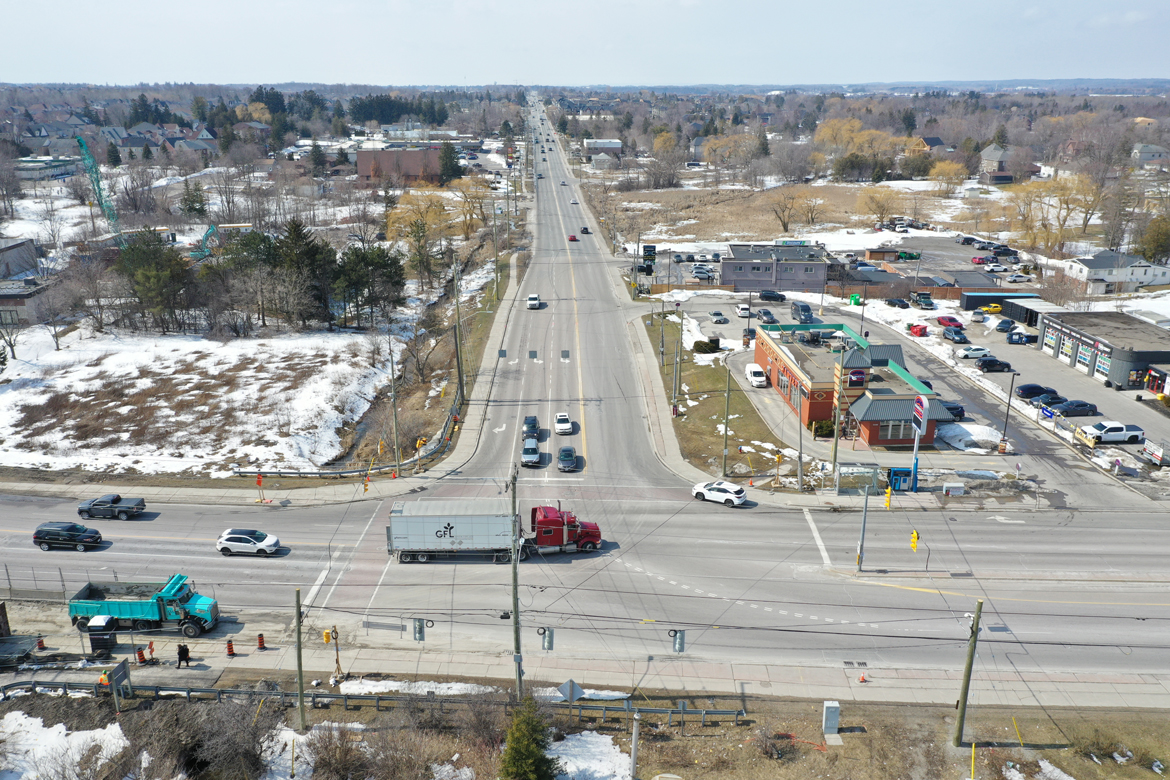 King Road at Yonge Street, looking west