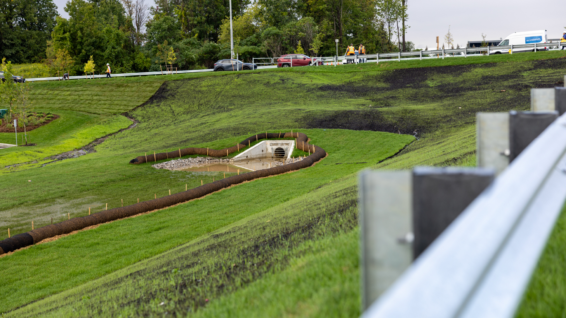 Infi ltration and stormwater treatment before entering Rouge River watercourse