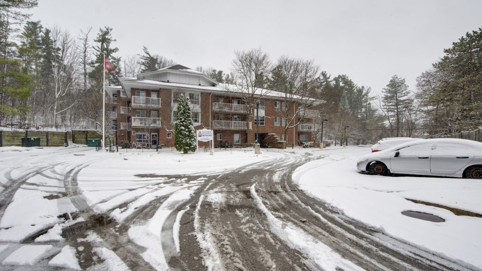 Legion Woods Apartments York Region